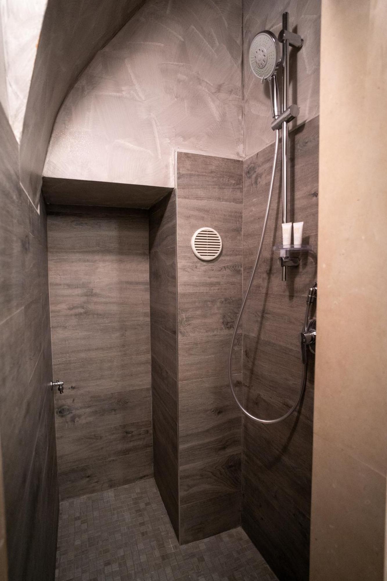 테를리치 La Casa Di Saretta B&B 외부 사진